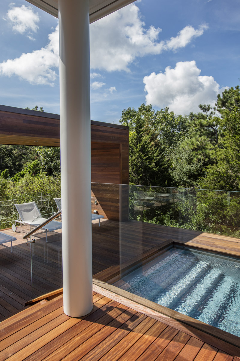 Photo of construction by Ronald Webb Builder.